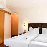 Bergheim Ξενοδοχείο *